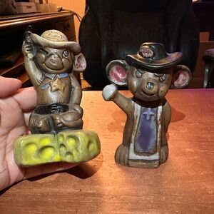 Cowboy Mouse Figurine Set - Brown and Yellow